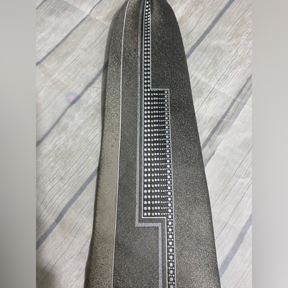 George Necktie Mens Pewter Gold-tone Polyester Clip On Suit 20” Long Neck Tie - Picture 4 of 7